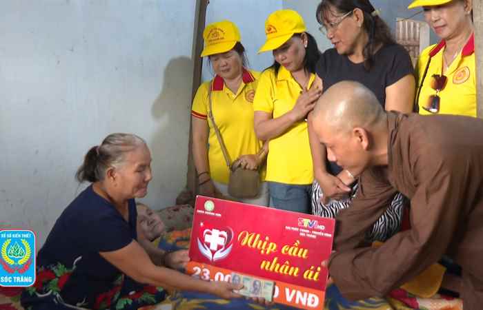 Thương tâm hoàn cảnh bị tai biến và gãy xương đùi của cụ bà Châu Thị Hoàng ở Châu Thành (11-06-2025)